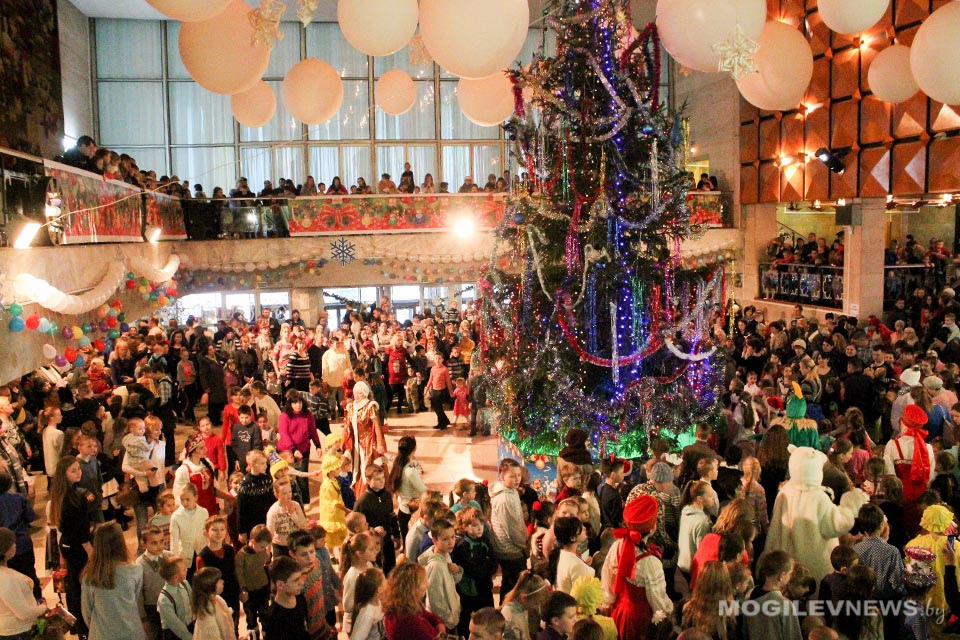 Детские елки, новогодние сказки и представления в Могилеве: Что? Где? Когда?