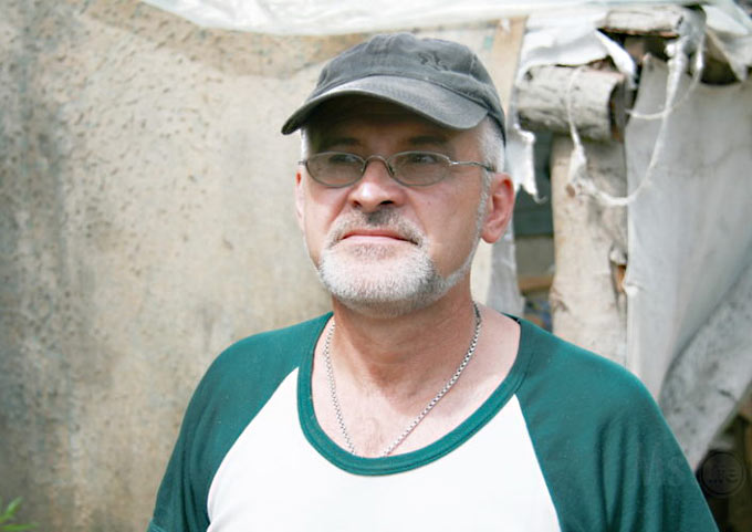 Резчик по дереву из Мстиславля принят в Белорусский союз мастеров народного творчества