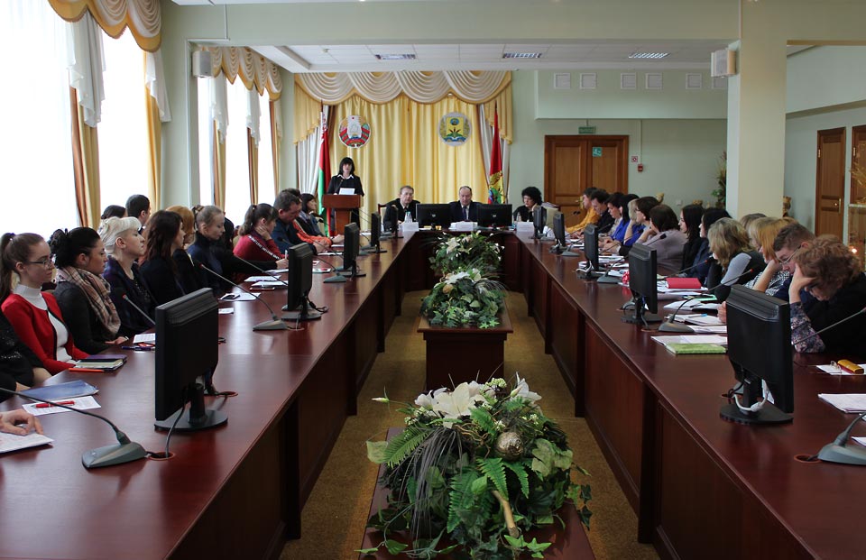 Республиканский семинар-практикум, посвященный любительским театрам, проходит в Могилеве