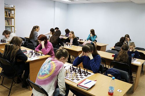 «Золото» и две «бронзы» выиграли представители Могилевщины на первенствах страны по шахматам