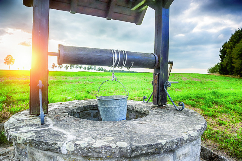 Радиационный контроль питьевой воды из шахтных колодцев провели в населенных пунктах Могилевского района
