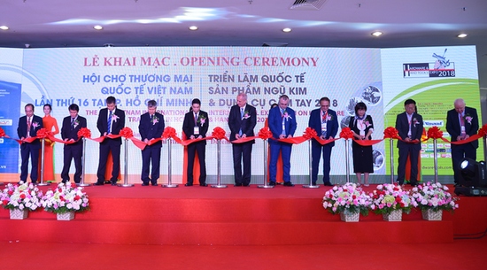 «Бобруйскагромаша» представил свою технику на международной выставке в Ханое