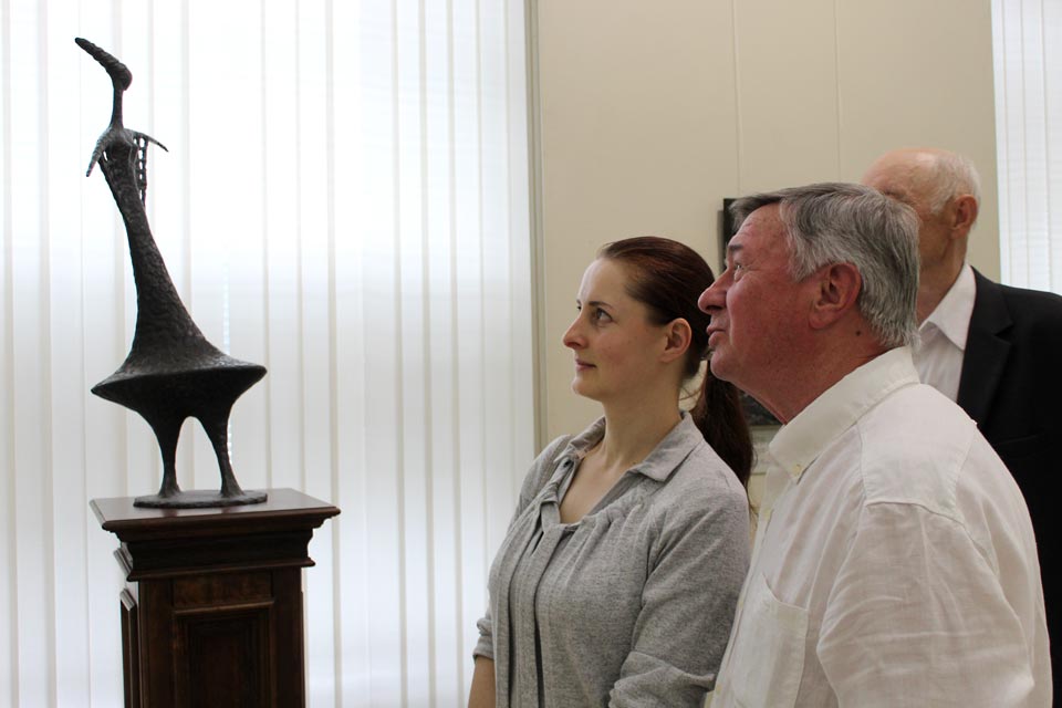 Выставка скульптур Владимира Слободчикова проходит в музее Павла Масленикова. Фото