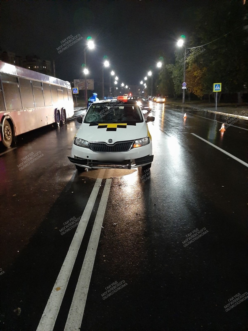 «Шкода» на переходе в Могилеве сбила женщину