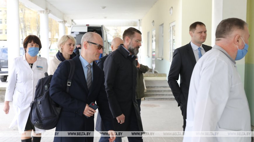 Эксперты ВОЗ посетили три медучреждения Витебска