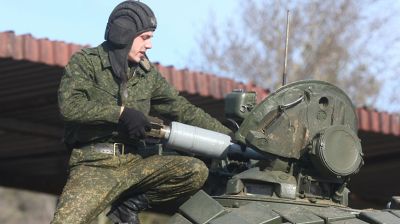 Белорусская команда победила в первом полуфинале "Танкового биатлона"