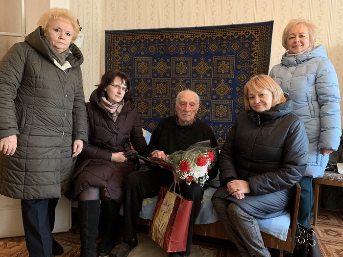 Двух столетних юбиляров поздравили в Бобруйске