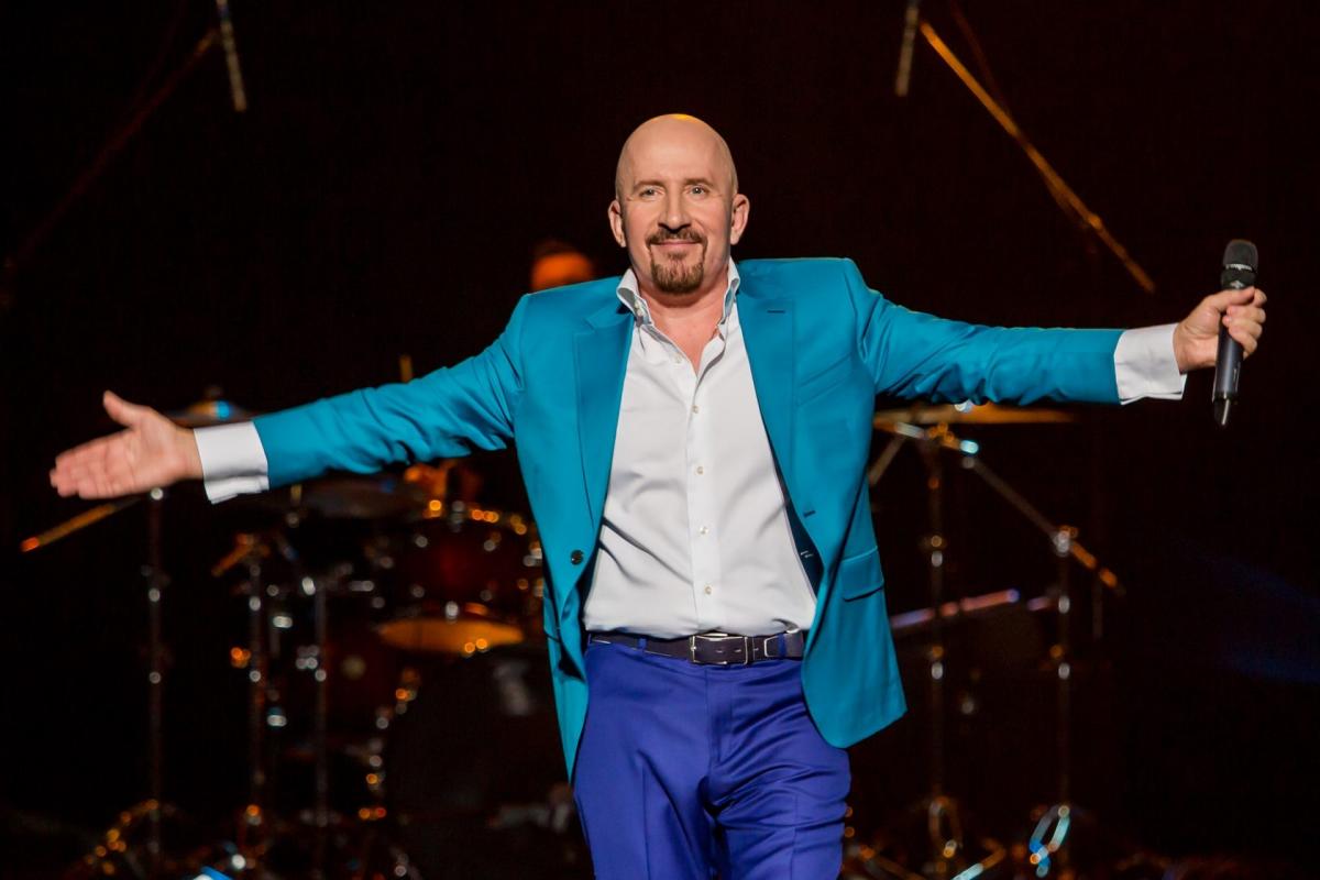 Автор хита «Рюмка водки на столе» выступит в Могилеве