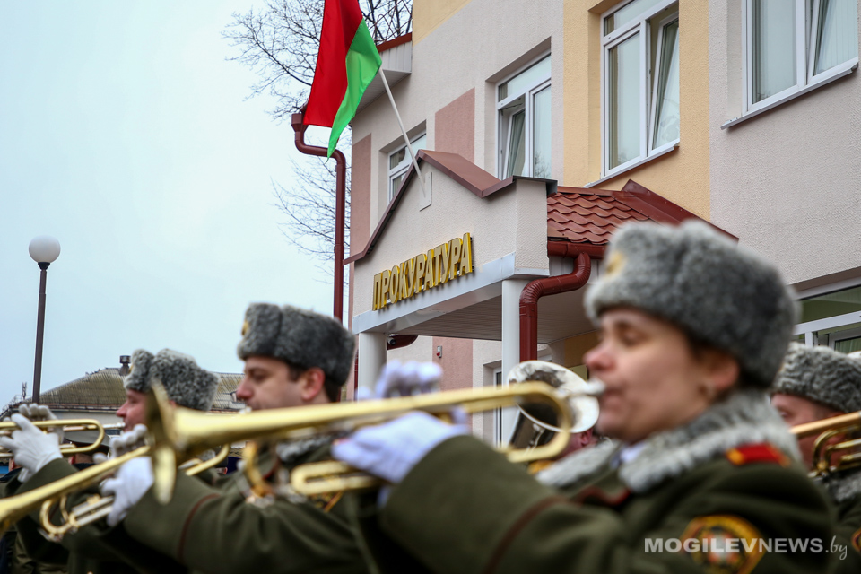 Новое здание районной прокуратуры открыли в Черикове. Фото