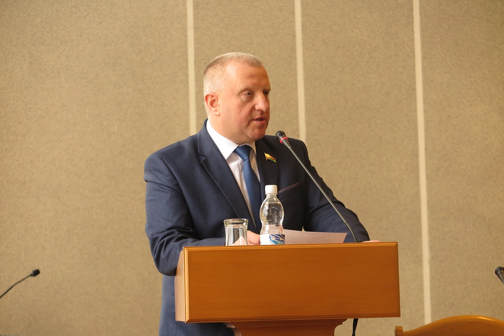 Сенатор Олег Дьяченко с рабочим визитом посетил Чаусский и Могилевский районы