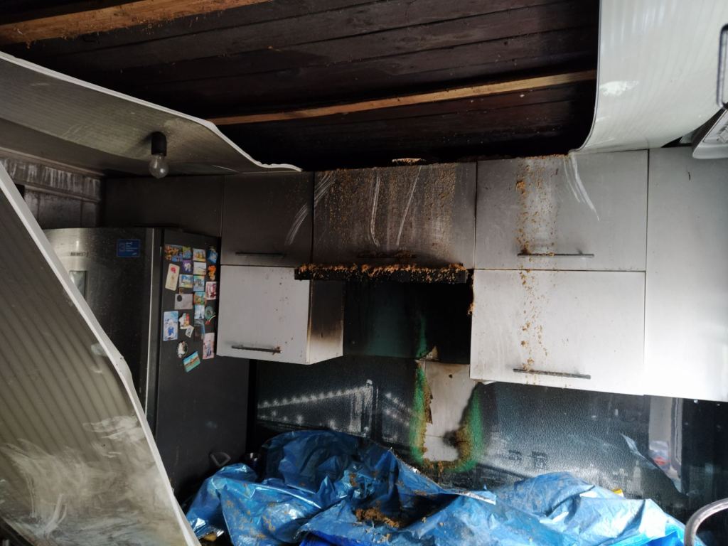 Жительница Глуска ушла из дома, оставив на плите обед – случился пожар