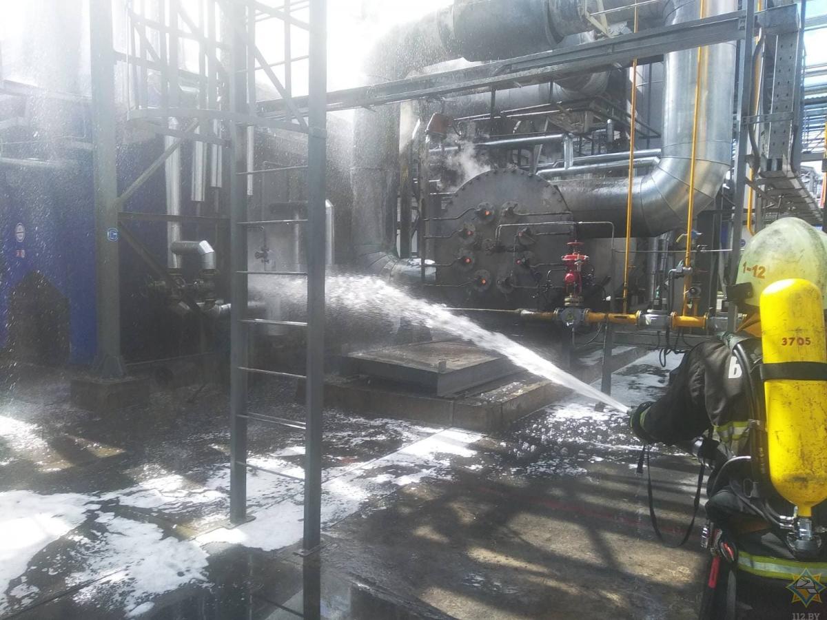 Пожар на «Омск Карбон» тушили в Могилев