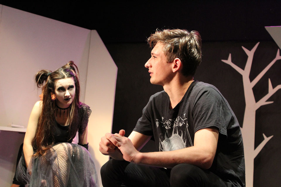 Премьеру спектакля «Это все она» подготовил Могилевский драмтеатр. Фото