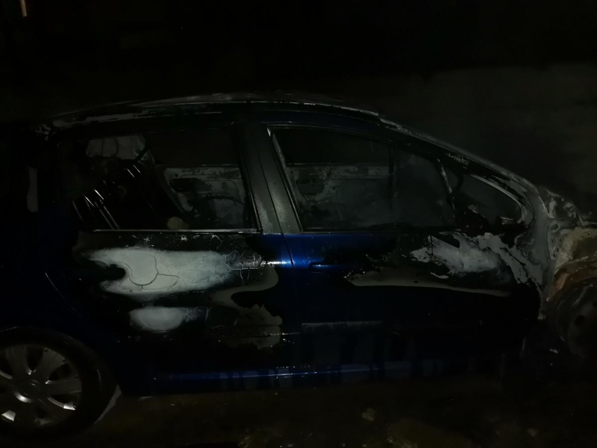 Автомобиль «Пежо» горел в Горках