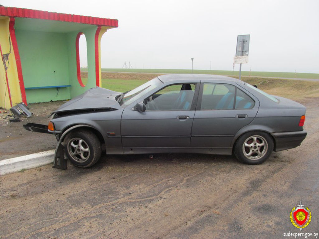 Подростки в Могилевском районе угнали машину и попали в ДТП