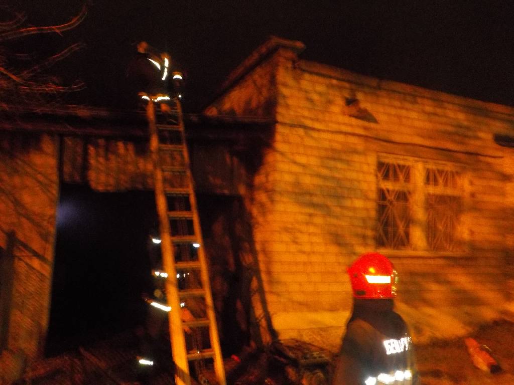 Пожар на территории автошколы тушили в  Бобруйске