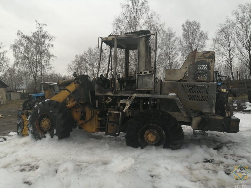 Погрузчик «Амкодор» горел в Быхове