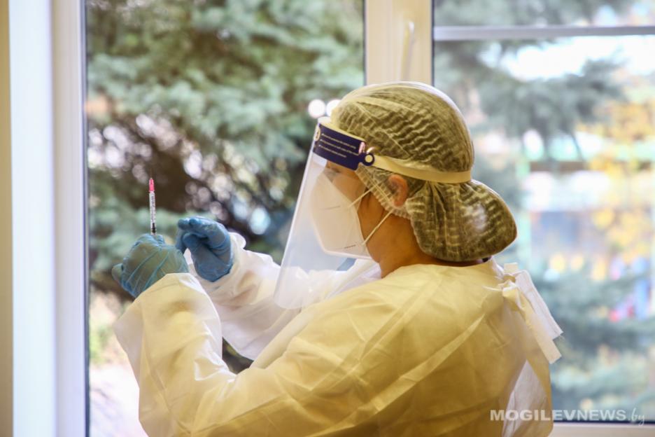 Вакцинацию от COVID-19 важно начать в следующем году - и.о. министра здравоохранения