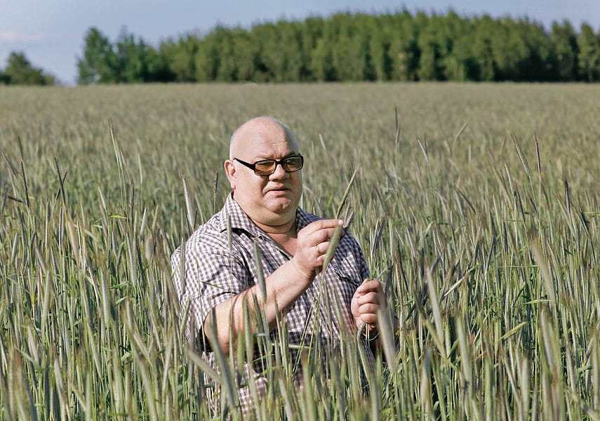 Тем, кто страну кормит, на площадях болтаться некогда - директор ЗАО «Нива» Шкловского района