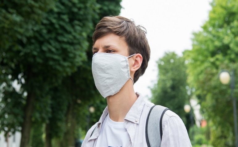 Ученые БГУ разработали инновационную многоразовую защитную маску