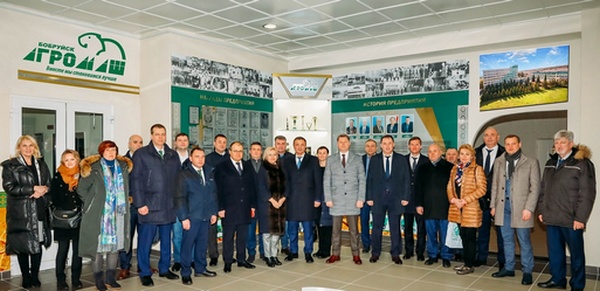 «Бобруйскагромаш» планирует  активизировать поставки сельхозтехники в Ленинградскую область