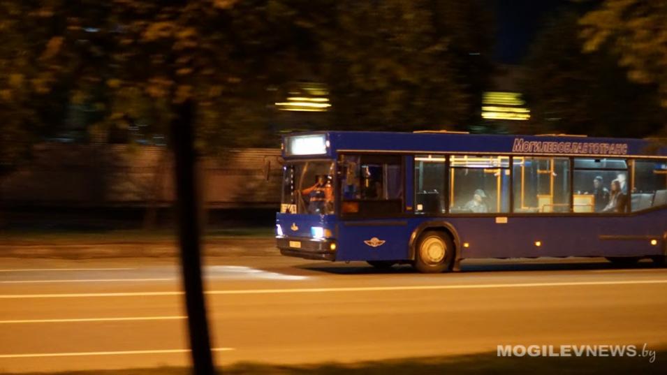 Дополнительные рейсы общественного транспорта от вокзала Могилева организуют для возвратившихся с праздника «Купалье»