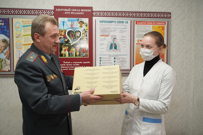 Свыше 1,6 тысяч рублей собрали курсанты и сотрудники Могилевского института МВД в рамках акции «Милиция врачам»