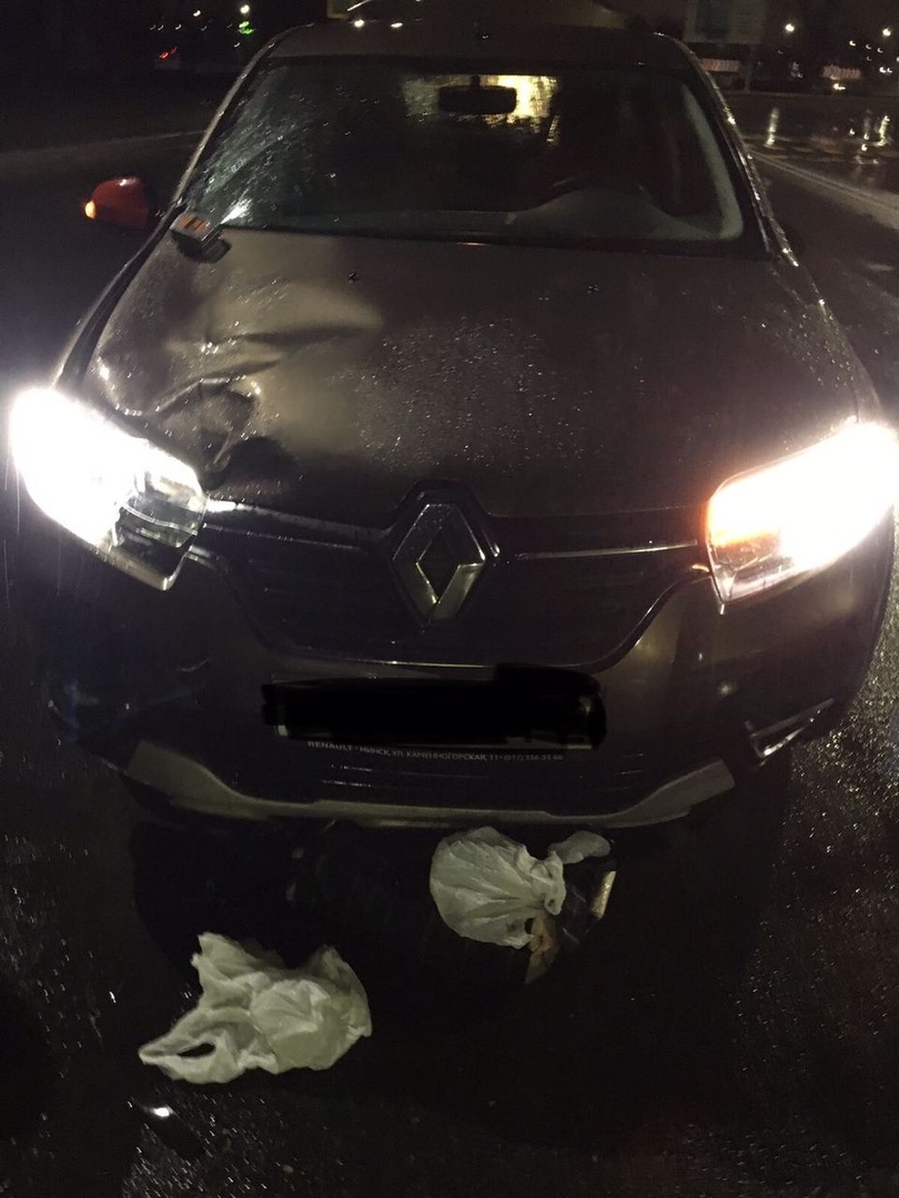 Двух пешеходов сбил в Могилеве автомобиль