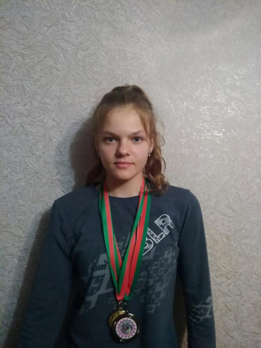 Климовчанка завоевала золото и серебро на втором этапе республиканского юниорского первенства по бегу на лыжероллерах и кроссу