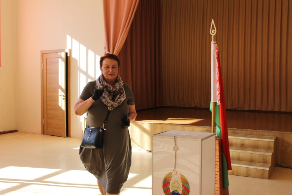 Люблю свою страну, судьба которой мне небезразлична - избиратель. Фото