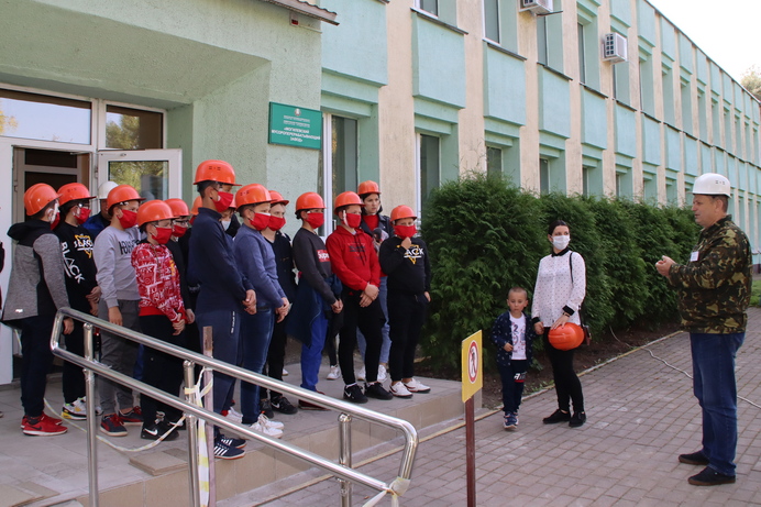 Экскурсию на Могилевский мусороперерабатывающий завод провели для школьников из Славгорода
