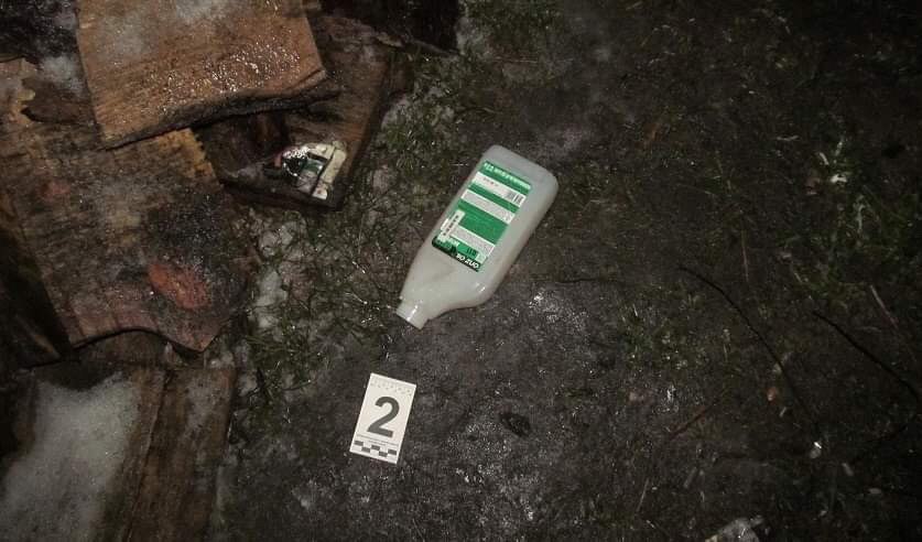 В Костюковичах парень поджег канистру с бензином и бросил в знакомого