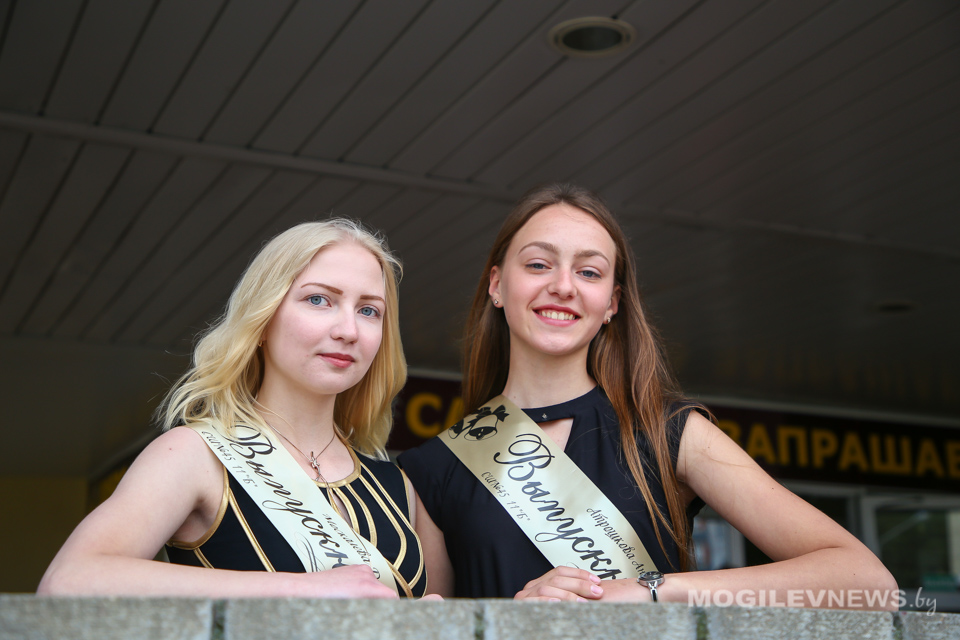 Графики школьных экзаменов будут корректироваться, торжественные мероприятия, по случаю вручения аттестатов, пройдут не массово - Заблоцкий