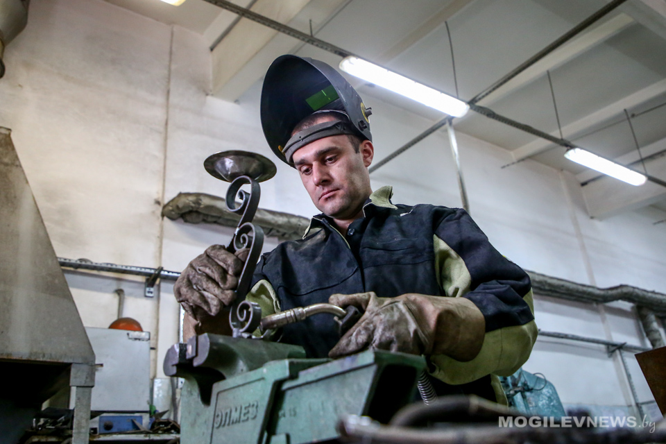 Конкурс сварщиков прошел в Могилевском районе. Фото