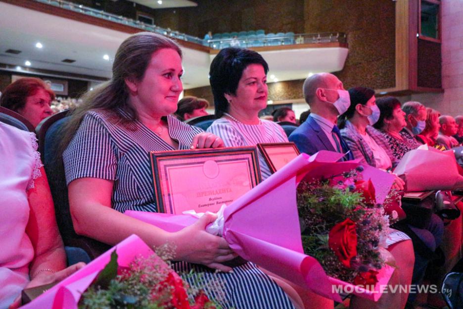 Медицинских работников Могилевщины чествовали в ДК области 29 июля