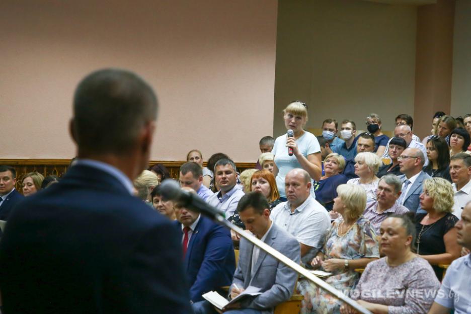 Председатель облисполкома Леонид Заяц встретился с жителями могилевского микрорайона «Солнечный»