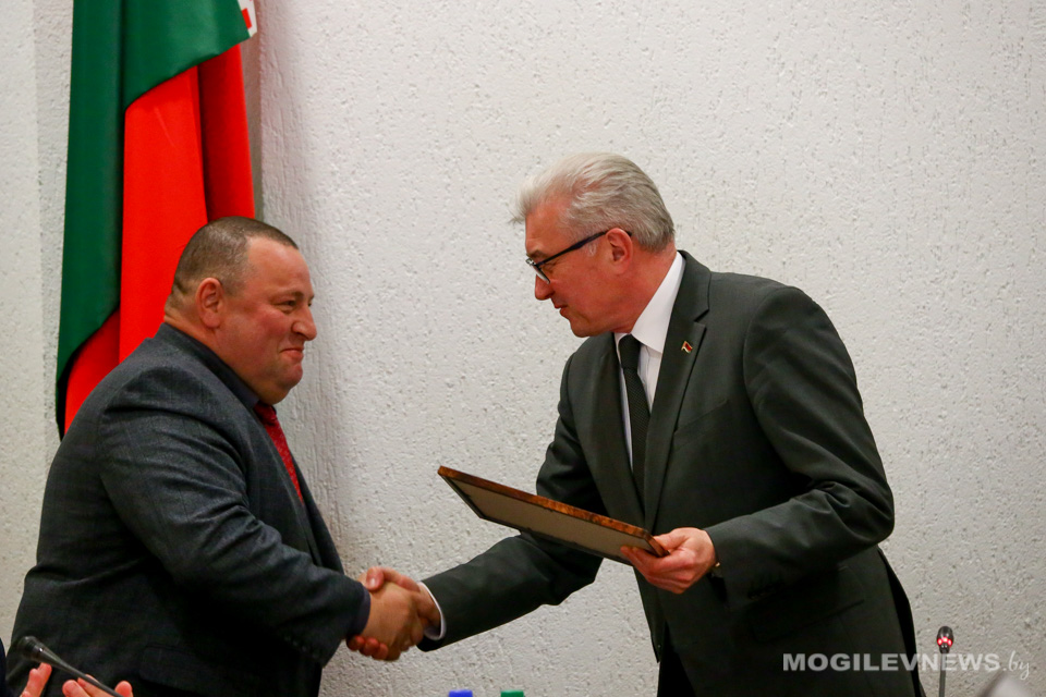 Лучшие организации в конкурсе по охране труда наградили в Могилеве. Фото