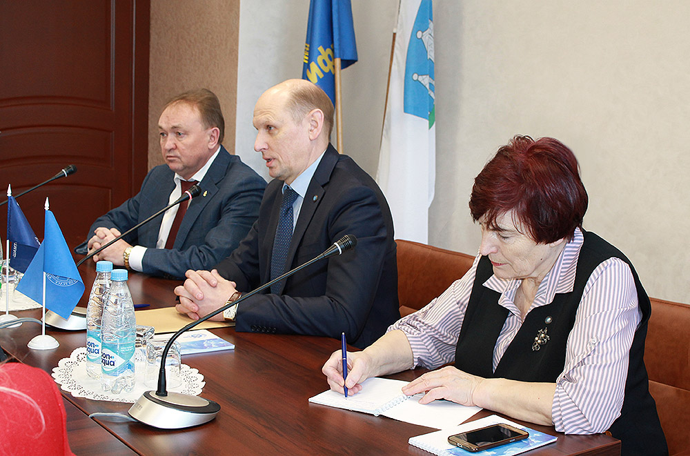 Завод «Могилевлифтмаш» посетил председатель правления Белорусского фонда мира