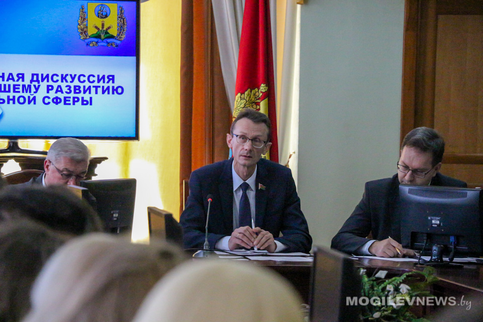 Вопросы дальнейшего развития социальной сферы обсудили в Могилеве. Фото