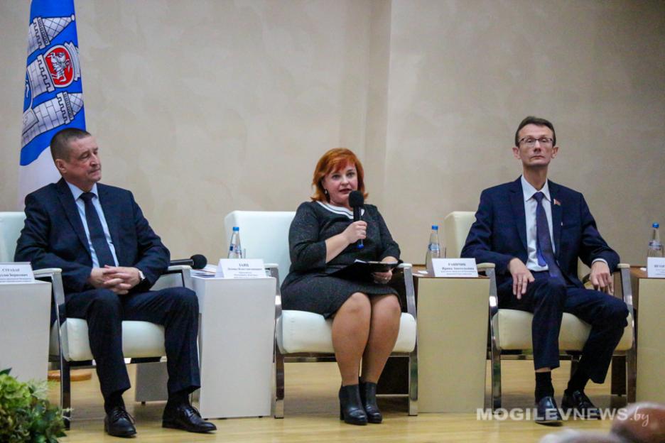 Диалог о будущем страны можно строить только на основании Основного закона страны – Ирина Раинчик