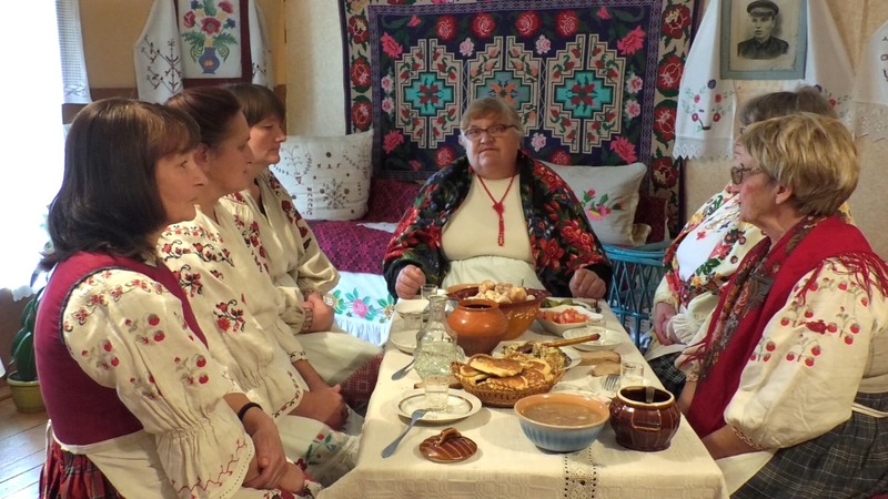 Старинный обряд «Дзяды» провели в Климовичском районе. Фото