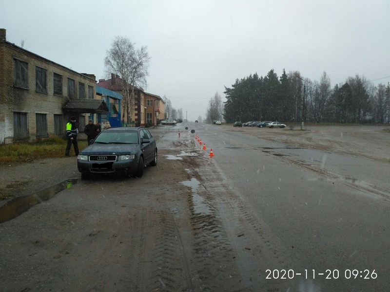 Audi в Краснополье сбил женщину