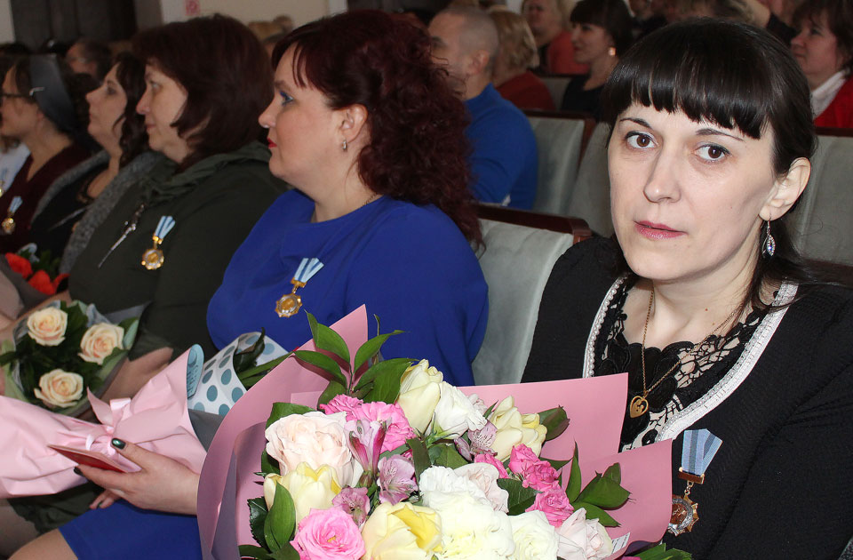 Орден Матери вручили женщинам Могилева в преддверии 8 Марта. Фото