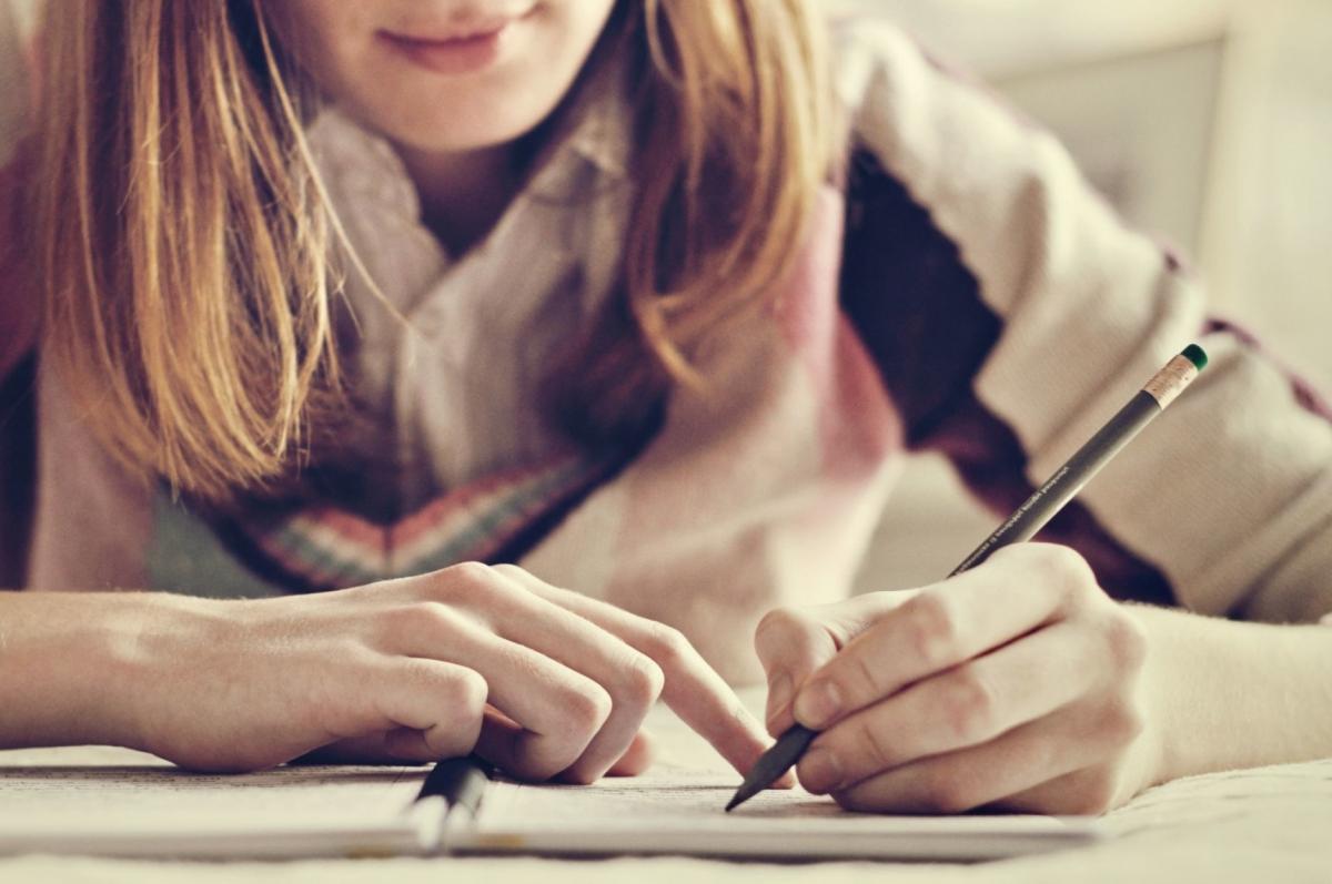 Принять участие  в творческом конкурсе «Письмо Лермонтову» приглашает могилевская библиотека