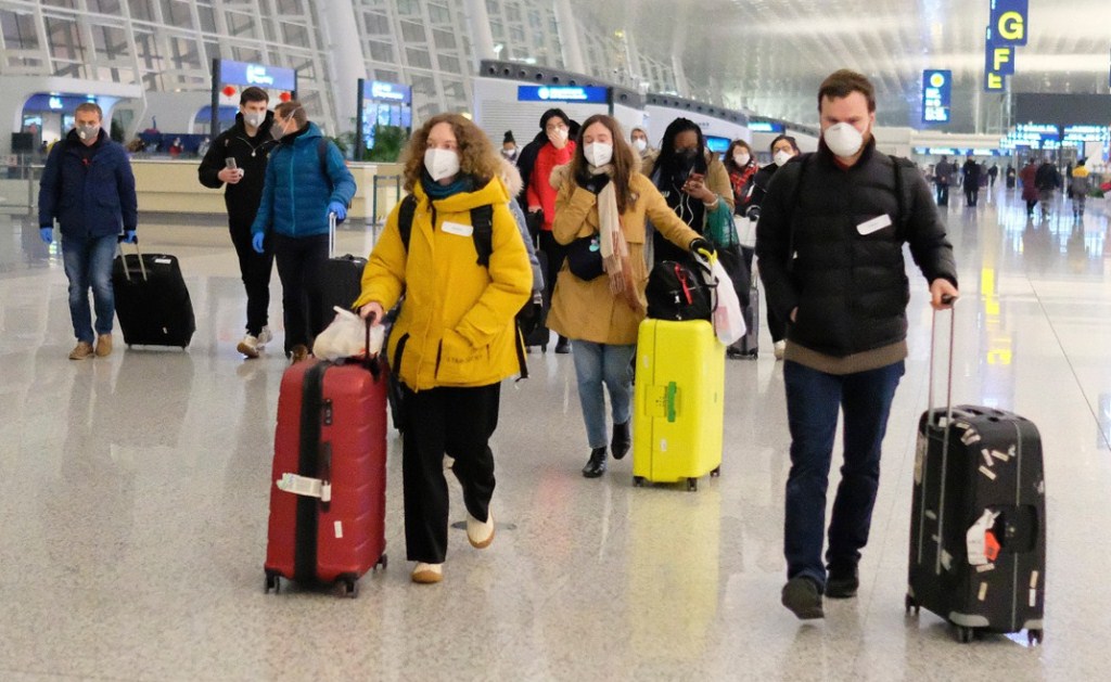 Обзор режимов въезда и выезда в различных странах, установленный в связи с COVID-19, подготовило МИД