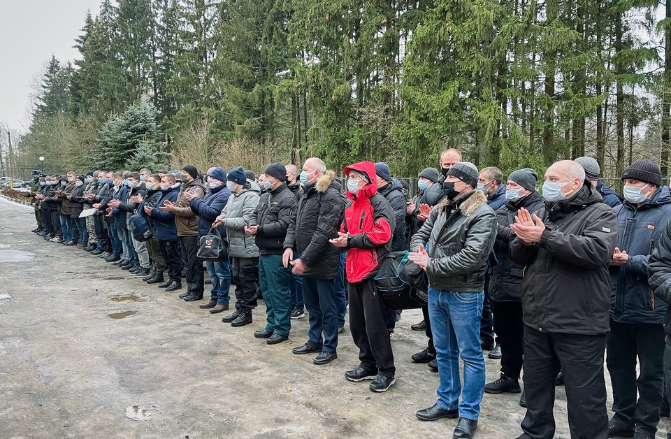 Торжественный митинг, посвященный отправке домой военнообязанных, прошел в Могилеве