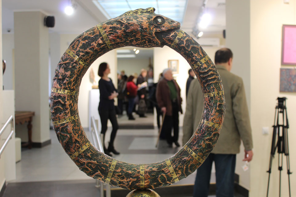 Выставка работ сотрудников Могилевского драмтеатра открылась в Выставочном зале Могилева. Фото