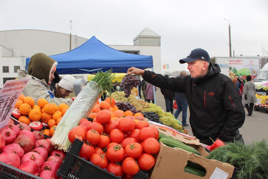 Недельная ярмарка плодоовощной продукции проходит в Могилеве