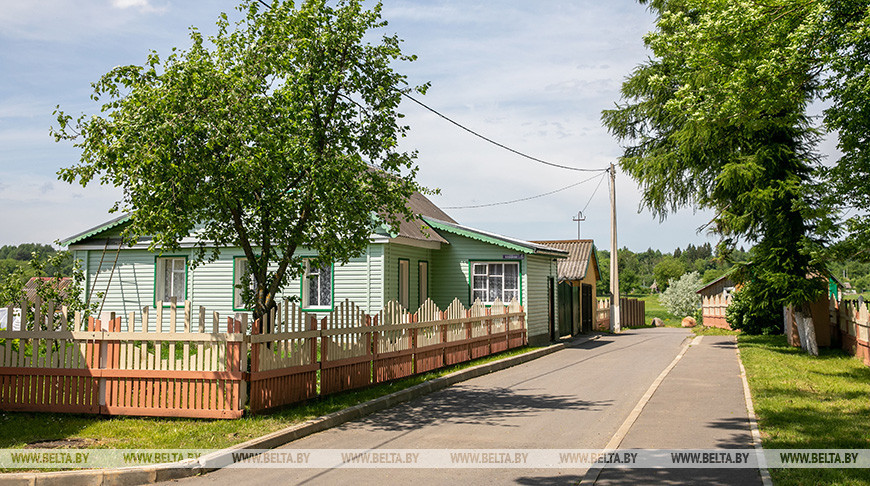 Александр Лукашенко: все агрогородки должны быть связаны с районными центрами хорошими дорогами