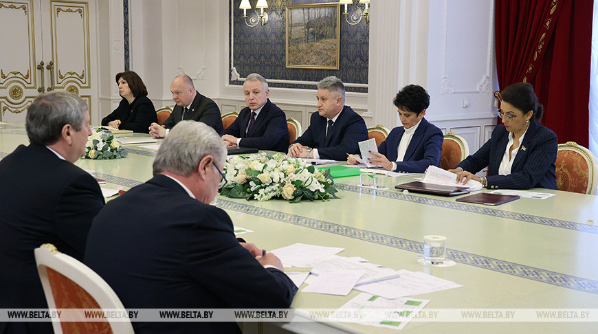 За ВНС предлагают закрепить в новой Конституции статус высшего представительного органа страны